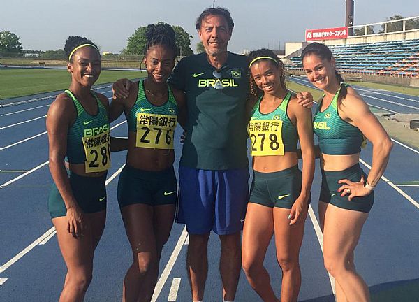 Às 22h, o Brasil participa das qualificatórias do revezamento 4x100m. 