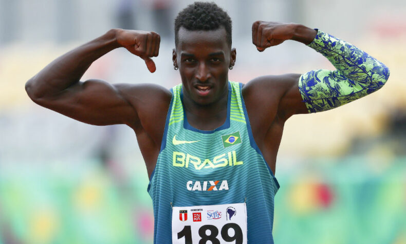 Mais atletismo: às 7h10, Gabriel Constantino (foto), Eduardo de Deus e Rafael Pereira participam das eliminatórias dos 110m com barreiras. 