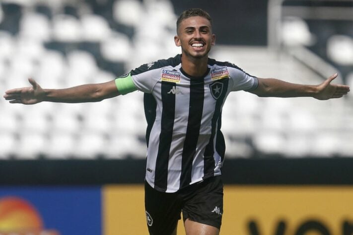 3° - Botafogo (38 pontos) - Chance de título: 17% - Acesso à Série A: 63,6% - Rebaixamento: 0,007%.