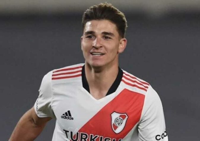 Julián Alvarez - Atacante - 21 anos - River Plate - Valor segundo o Transfermarkt: 20 milhões de euros (R$ 128,01 milhões)