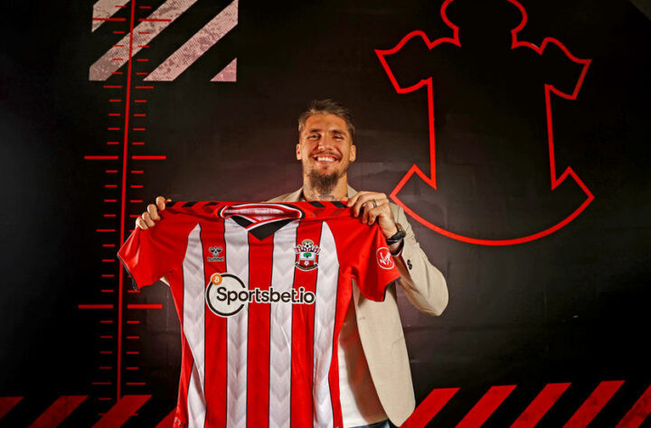 21° colocado - Southampton - 67 jogadores contratados - Última aquisição: Lyanco (7,5 milhões de euros).