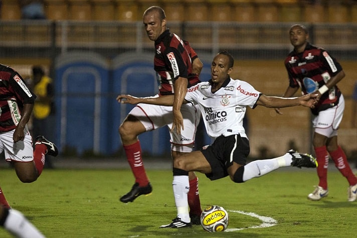 Liedson - 9/2/2011 - Corinthians 4 x 0 Ituano - Campeonato Paulista - 2 gols.