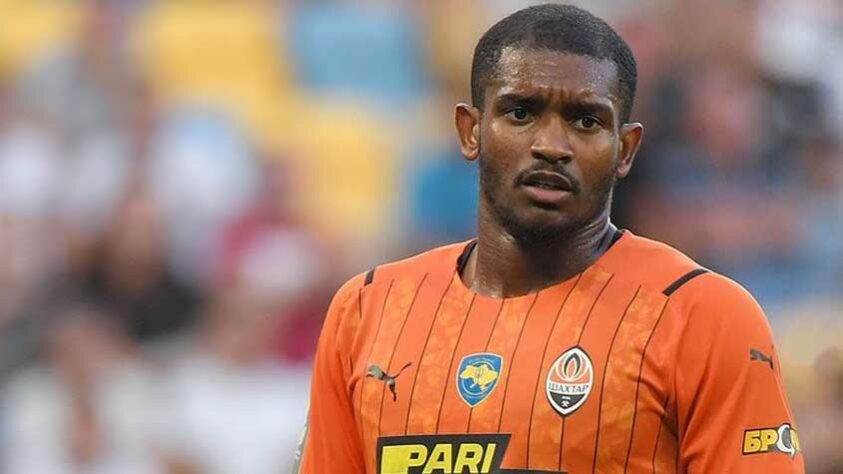 Marlon Santos (Shakhtar Donetsk - zagueiro - 26 anos): Atravessou a fronteira para a Romênia em 27/02. Desembarcou no Rio de Janeiro em 01/03.