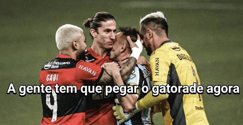 Rafinha sofre com memes após derrota do Grêmio por 4 a 0 para o Flamengo pela Copa do Brasil