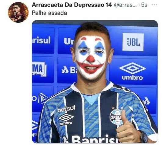 Rafinha sofre com memes após derrota do Grêmio por 4 a 0 para o Flamengo pela Copa do Brasil