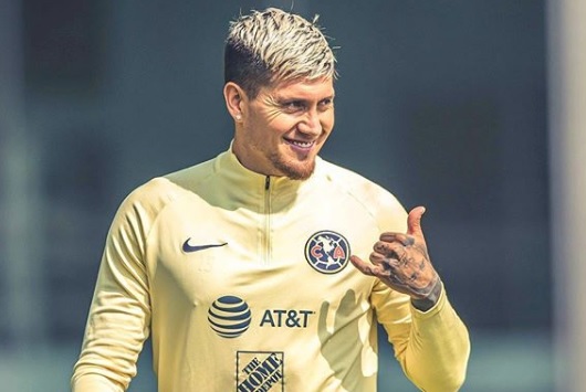 ESQUENTOU - Contratado a peso de ouro pelo América-MEX, Nicolás Castillo nunca conseguiu embalar na Liga MX e o principal motivo foi a presença no departamento médico. Com pouca produtividade dentro das quatro linhas, o clube mexicano autorizou que os representantes do jogadores procurassem um novo clube para o atleta. De acordo com o canal "Univision", o Juventude pode ser o destino.