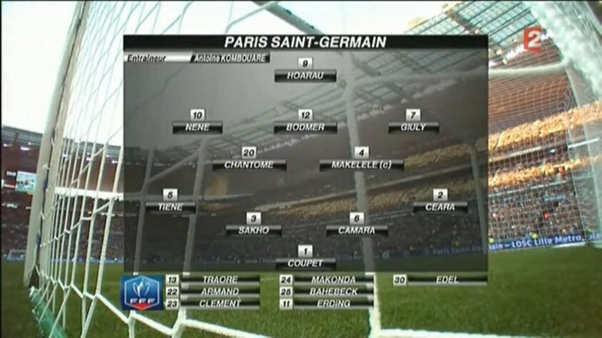 O PSG da temporada 2010/2011 foi quarto colocado no Campeonato Francês, vice-campeão da Copa da França, semifinalista da Copa da Liga Francesa, vice-campeão da Supercopa da França e eliminado nas oitavas de final da Liga Europa.