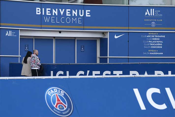 Lionel Messi está em negociações avançadas com o Paris Saint-Germain e notícias animam os fãs