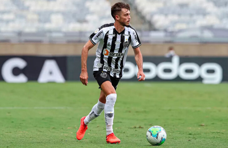 Atlético-MG  - Jogadores emprestados até o fim de 2022: Hyoran - Red Bull Bragantino (foto), Nathan - Fluminense, Fábio Gomes - Vasco da Gama, Ramón Martinez - Novorizontino, José Welison - Fortaleza, Echaporã - Ponte Preta, Michael - Houston Dynamo-EUA e Luiz Filipe - Goiás.