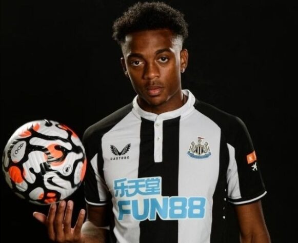  30° colocado - Newcastle - 71 jogadores contratados - Última aquisição: Joe Willock (29,4 milhões de euros).