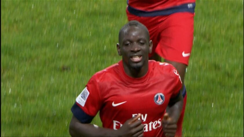 Zagueiro: Mamadou Sakho (francês) - 21 anos na época - camisa 3 - atualmente no Montpellier (FRA)