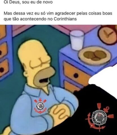 Após contratação de Willian, torcedores fazem memes com pacotão de reforços do Corinthians.