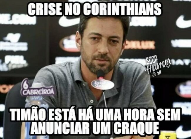 Após contratação de Willian, torcedores fazem memes com pacotão de reforços do Corinthians.