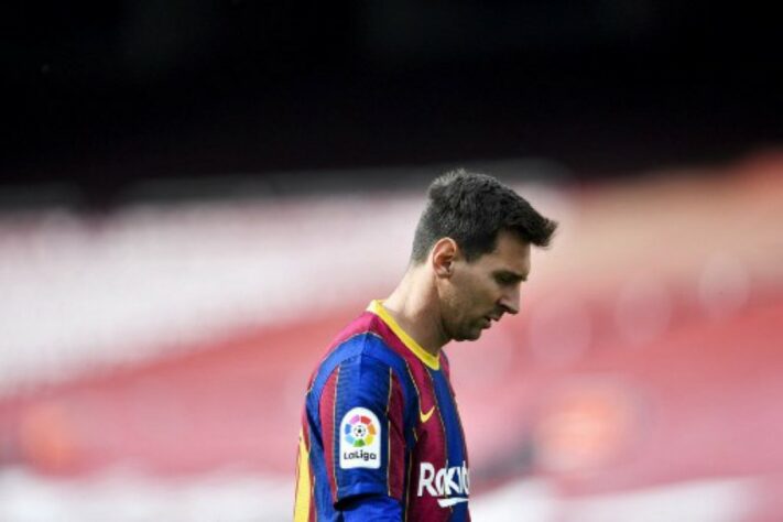 ESQUENTOU - Em entrevista, Xavi abriu as portas do Barcelona para um retorno de Lionel Messi, afirmando que o argentino merece uma grande homenagem do clube.