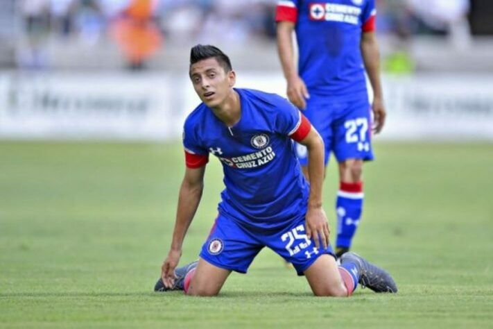 Roberto Alvarado: 22 anos – meio-campista– Cruz Azul (MEX) – Valor de mercado: 7 milhões de euros.