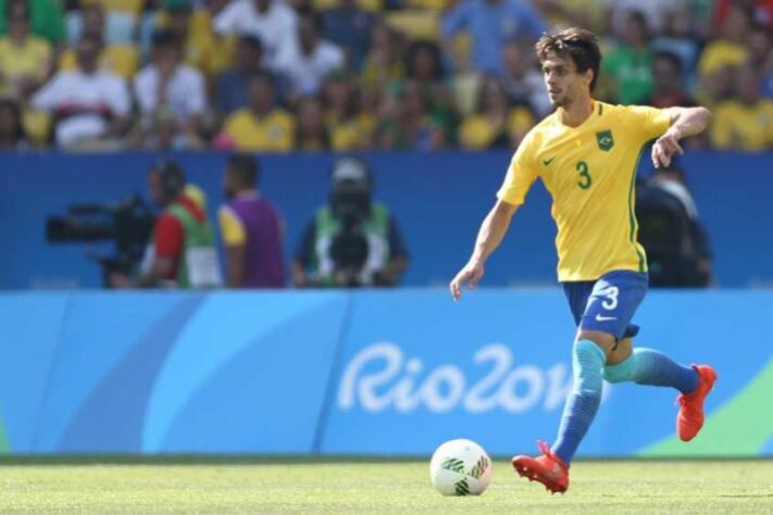 Rodrigo Caio - O zagueiro esteve no time do Brasil que ganhou a medalha de ouro inédita na Olimpíada do Rio-2016. Venceu a Alemanha nos pênaltis por 5 a 4 após empate de 1 a 1 no tempo normal.