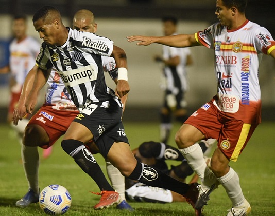 Juazeirense: Sobe – Ian Augusto – Marcou de cabeça o primeiro gol da Juazeirense na partida. Rápido, incomodou demais a defesa santista, principalmente na primeira etapa. // Desce – Jamerson – O time da Juazeirense, com muita garra, se impôs na partida e mandou no jogo. Seu lance ruim foi pelo cartão amarelo que recebeu, quando deu um carrinho com força demasiada que poderia ter machucado Marcos Leonardo.