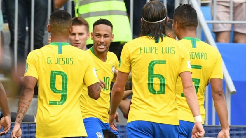 Alguns jogadores convocados para a disputa da Copa do Mundo de 2018 retornaram ao futebol brasileiro e assim o Brasileirão 2021 aumentou o número de jogadores que defenderam a Seleção Brasileira no Mundial da Rússia. Confira o clube atual de todos os convocados por Tite para a disputa do torneio em 2018.