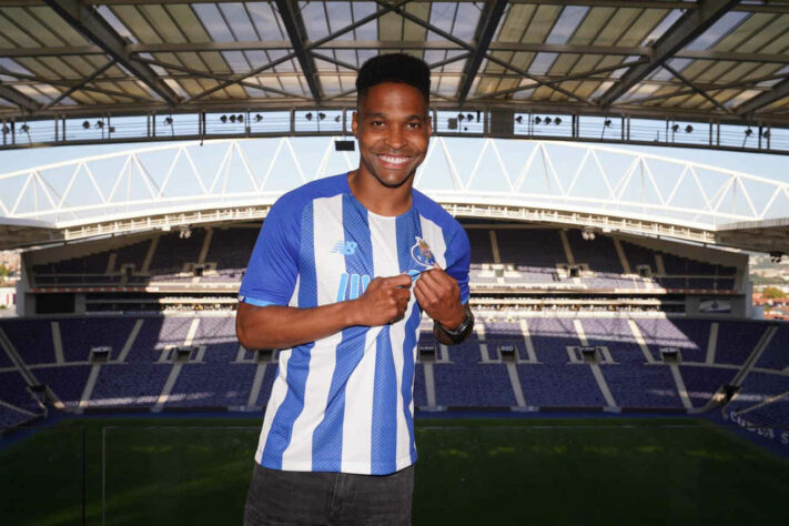 Wendell - Porto - 29 anos de idade - lateral-esquerdo