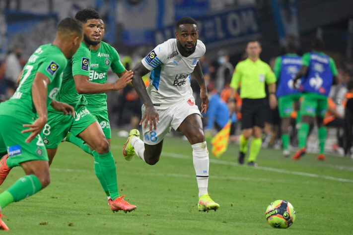 GERSON (V, Olympique de Marselha) - O volante ganhou espaço nas últimas partidas e vem se empenhando para assegurar a titularidade.