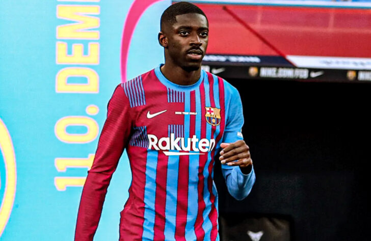 ESQUENTOU - Após uma longa novela em que Dembélé não queria renovar com o Barcelona, o ponta francês parece ter mudado de ideia e agora que estender o seu contrato com os Culés, reduzindo o salário, mas com bônus individuais, segundo o "Mundo Deportivo".