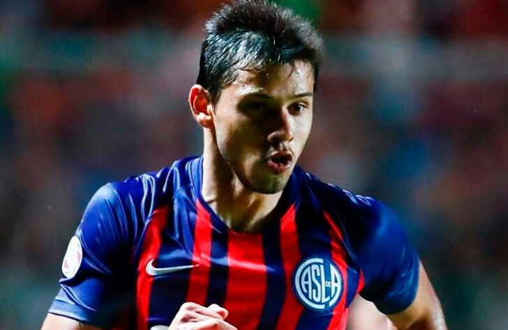 Óscar Romero (Paraguai) - 29 anos - Meia-atacante - Valor de mercado: 4 milhões de euros (R$ 25 milhões) - Sem time desde: 28/08/2021 - Último clube: San Lorenzo (Argentina).