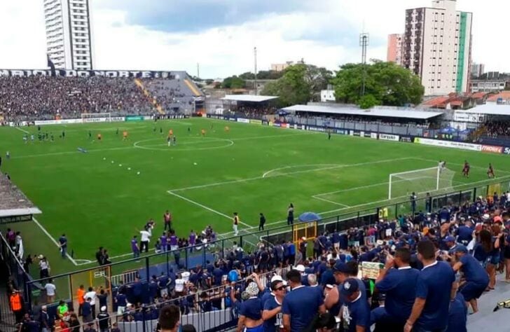 Estádio Banpará Baenão (Paysandu) - O clube fez um acordo com o Governo do Pará, por meio do Banpará (banco estatal), pela venda dos naming rights do estádio até 2022. Ao todo, o Paysandu vai faturar R$ 1,5 milhão com o contrato.