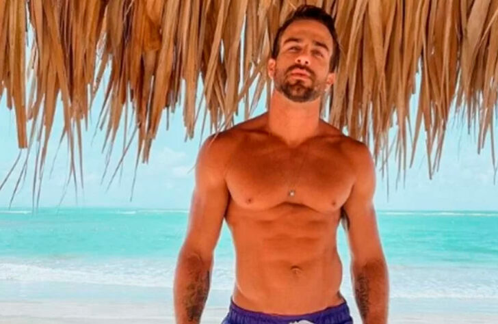 Erasmo Viana (influenciador digital e empresário / 36 anos): Ex-marido de Gabriela Pugliesi, ele não compartilha conteúdos futebolísticos nas redes sociais. Erasmo prefere exibir sua vida fitness no Instagram.