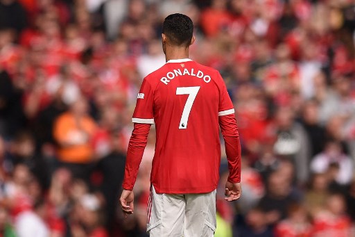 Cristiano Ronaldo em campo com a lendária camisa 7