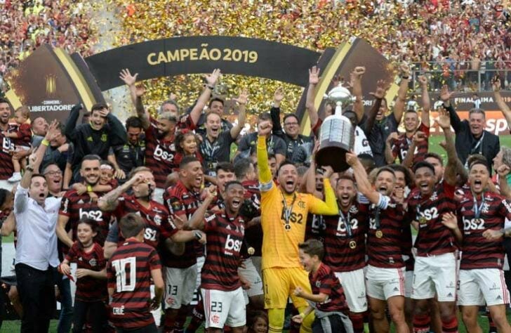 Copa Libertadores 2019 - Na primeira final única da Copa, o Flamengo, com dois gols de Gabigol, virou para cima do River Plate (ARG) e conquistou o Bi da América.