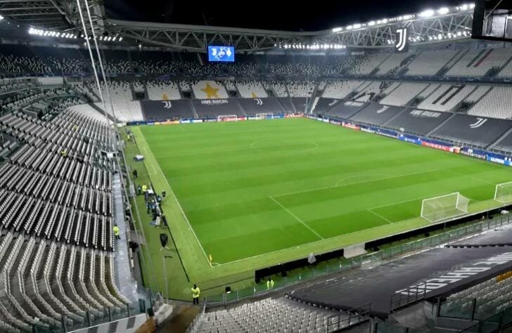 Allianz Stadium (Juventus) - O Juventus Stadium é mais um que carrega o nome da empresa de seguros e, segundo o portal "Sports ProMedia", renderá cerca de 103 milhões de euros (R$ 638 milhões) ao clube italiano até 2030.