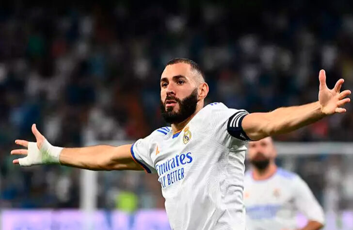 Karim Benzema - Atacante - Clube: Real Madrid - Multa rescisória: 1 bilhão de euros (R$6,48 bilhões)