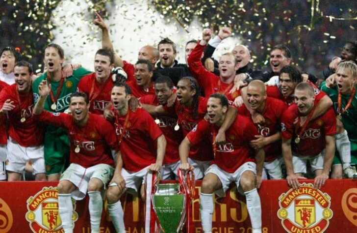 23º lugar - Manchester United (ING): 8 títulos - 2 Mundiais de Clubes, 3 Ligas dos Campeões, 1 Liga Europa, 1 Taça das Taças e 1 Supercopa Europeia.