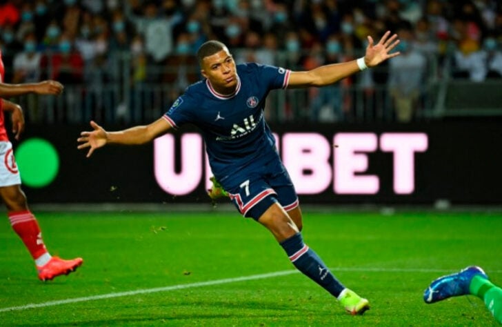 Kylian Mbappé/ 23 anos - atacante do Paris Saint-Germain. Valor de mercado:  160 milhões de euros (aproximadamente 950 milhões de reais)
