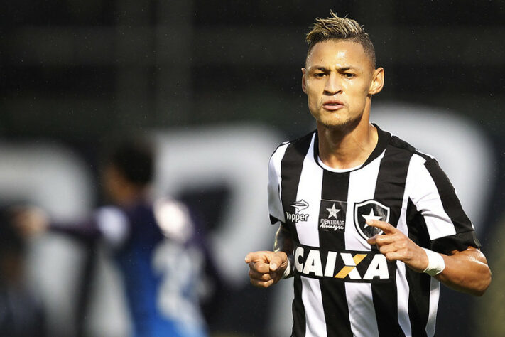 2016 (primeiro turno): Botafogo 3 x 1 Palmeiras