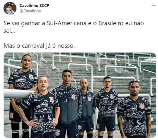 Camisa alternativa do Corinthians, lançada em Setembro/2019, foi comparada a um abadá