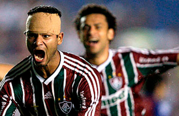 Na Sul-Americana 2009, aconteceu uma outra classificação histórica após resultado ruim em casa. Pelas quartas de final, o Fluminense abriu 2 a 0 no Maracanã, mas cedeu o empate à Universidad de Chile e foi ao Chile em situação delicada.