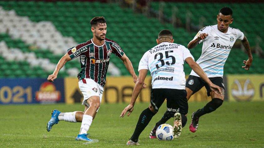 Titular na última temporada, Martinelli perdeu espaço nos últimos jogos, mas ainda tem sido utilizado por Marcão. O volante de 20 anos tem contrato até 31/12/2024.