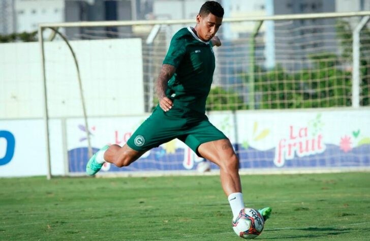 ESQUENTOU - Em busca de reforços para a próxima temporada, o Santos procurou o atacante Alef Manga, artilheiro do Goiás na Série B, com dez gols marcados. O jogador pertence ao Volta Redonda, do Rio de Janeiro, e tem multa rescisória em torno de R$ 1,5 milhão.