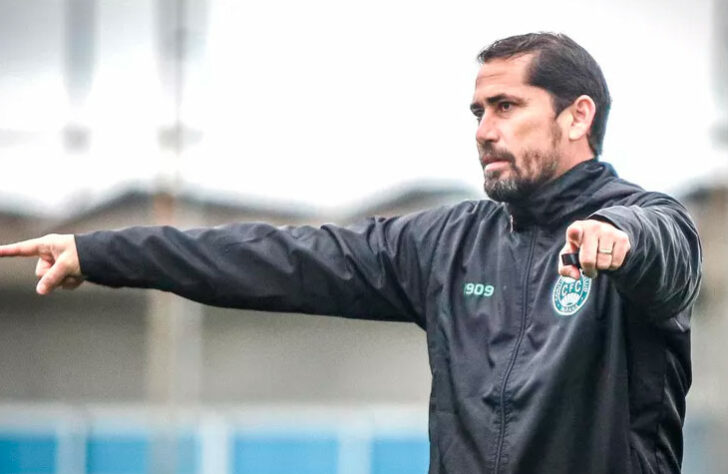 Gustavo Morínigo (paraguaio - Coritiba): no comando da equipe desde janeiro de 2021