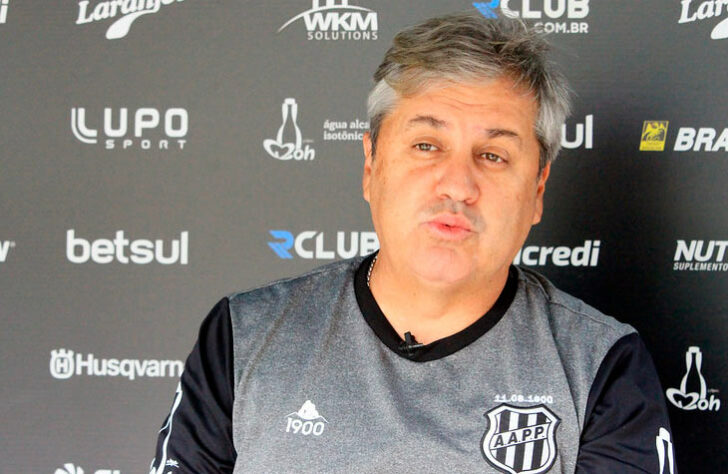 Ponte Preta - Gilson Kleina (53 anos): no clube desde junho de 2021 (cerca de 8 meses)