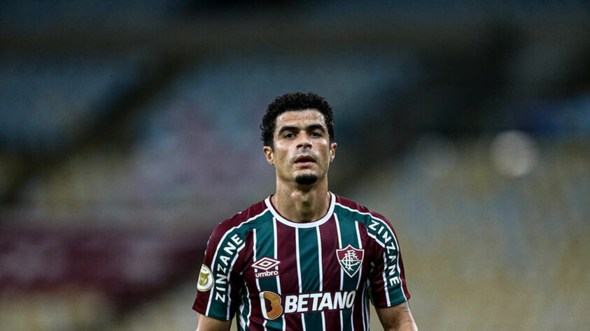 JÁ FECHOU! - Egídio (lateral-esquerdo - 35 anos) - Saiu do Fluminense para o Coritiba