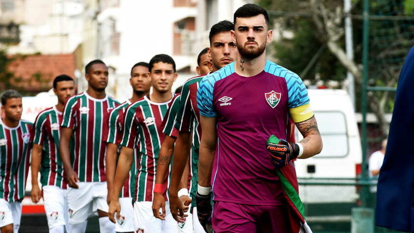 Thiago Gonçalves - 20 anos - goleiro - contrato com o Fluminense até 31/12/2023