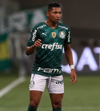 RONY - Palmeiras (C$ 8,04) - Um dos destaques na vitória contra o Santos na última rodada com um gol e uma assistência, teve boas pontuações de média básica nas últimas quatro partidas. Atuando em um dos maiores favoritos da rodada, pode ser um diferencial interessante atuando em casa diante do Atlético-GO.