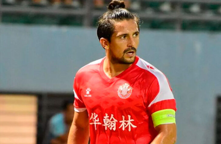 Aloísio "Boi Bandido" - Posição: Atacante - Idade: 33 anos - Nacionalidade: Brasileiro naturalizado chinês - Período no Guangzhou FC: 01/01/2020 até atualmente.