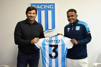 FECHADO - O Racing, da Argentina, anunciou o lateral-esquerdo Gustavo Cortez, equatoriano de 23 anos. Ele chega ao clube para disputar posição com Eugênio Mena.