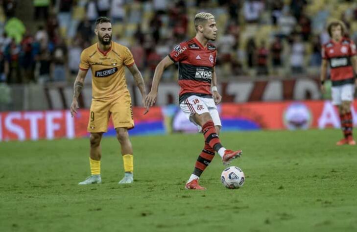 NO RADAR - Com vínculo somente até junho de 2022, Andreas Pereira já revelou o seu interesse de ser adquirido e permanecer no Flamengo, E Braz, vice-presidente do Flamengo, confirmou que o Rubro-Negro também tem o interesse da permanência - vale lembrar que o valor da opção de compra prevista no contrato de empréstimo - junto ao Manchester United - é de 18 milhões de euros, aproximadamente R$ 115,5 milhões.