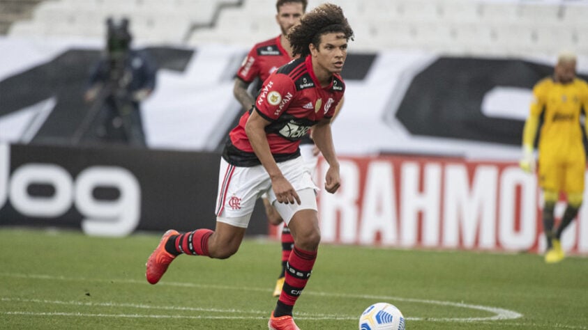 Volante reserva: Willian Arão (Flamengo) - 4 votos