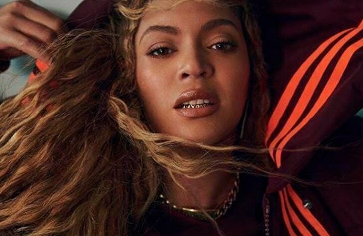 Beyoncé (39 anos) - Cantora e Atriz - Parceria com a Adidas.