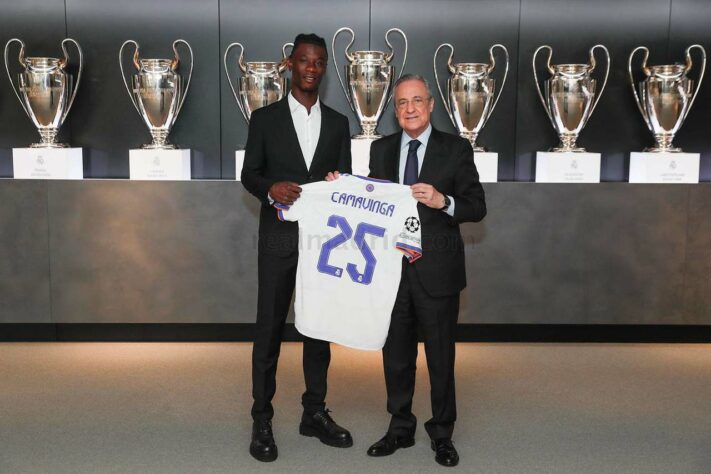 Eduardo Camavinga (19 anos) - Meia - Time: Real Madrid - Valor de mercado: 55 milhões de euros (R$ 281,6 milhões).